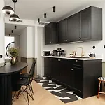 My Maison In Montmartre *