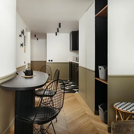 My Maison In Montmartre Paryż
