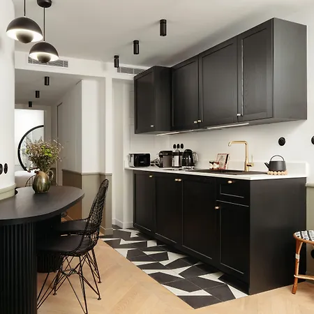 My Maison In Montmartre *