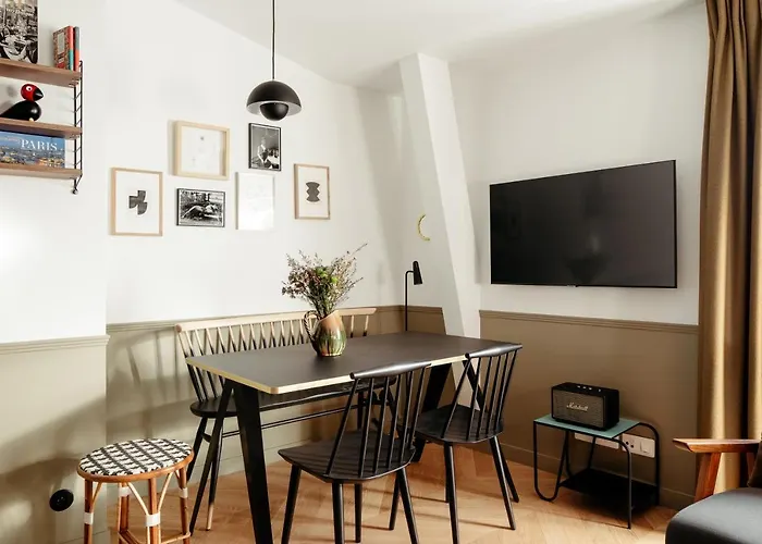 My Maison In Montmartre Paryż