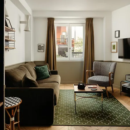 My Maison In Montmartre *
